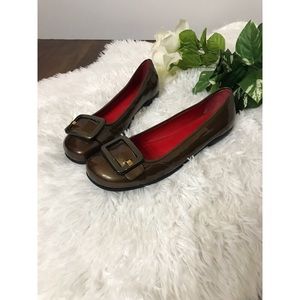 Amalfi brown patent leather buckle flats💼 NWOT